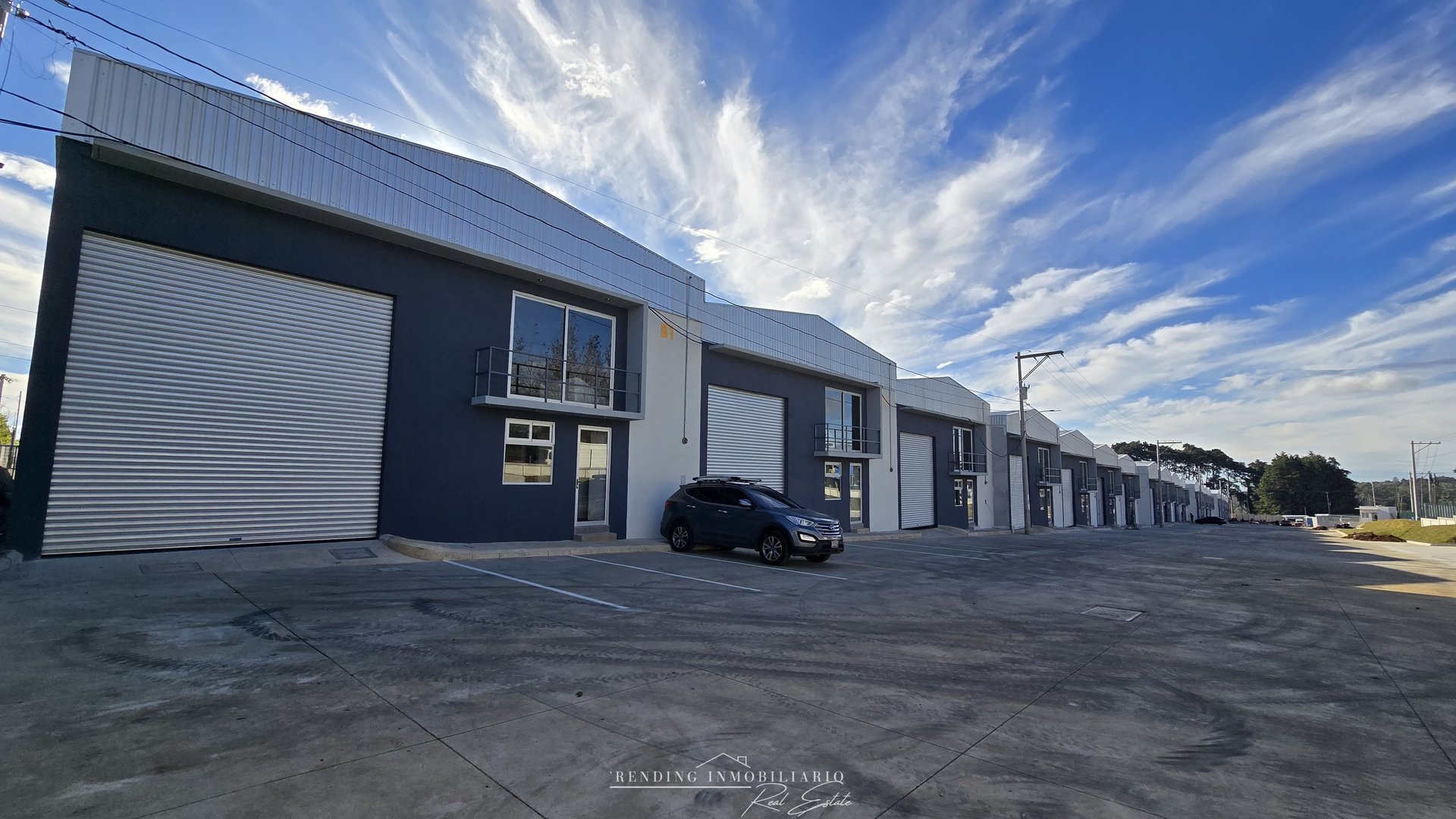 Ofibodega en Renta sobre Carretera a El Salvador | 545.33 m² + 5 Parqueos