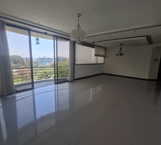 En Renta Apartamento de 3 habitaciones en Zona 15