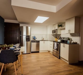 Apartamento en alquiler, 3 habitaciones,  Edificio Roque Zona 2 - Miniatura 2