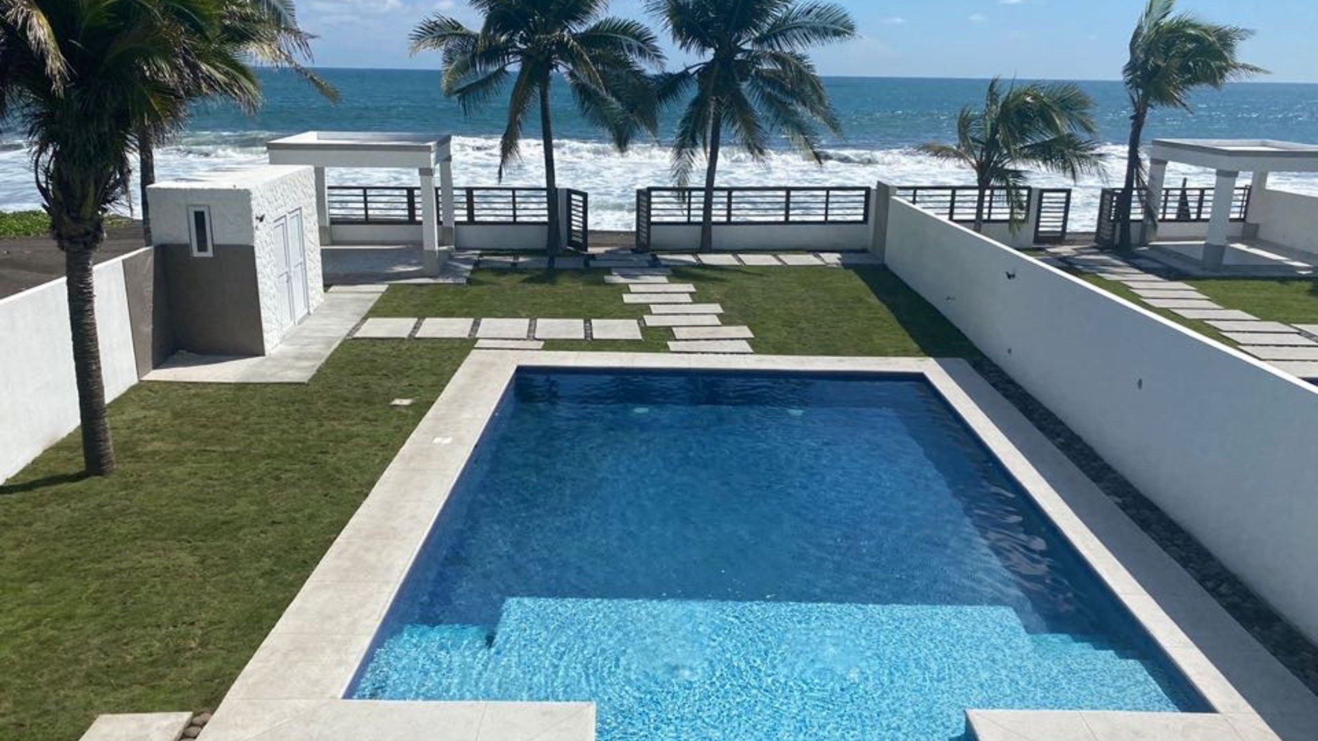 CASA DE PLAYA EN RENTA EN MONTERRICO VILLA 10 - Miniatura 5