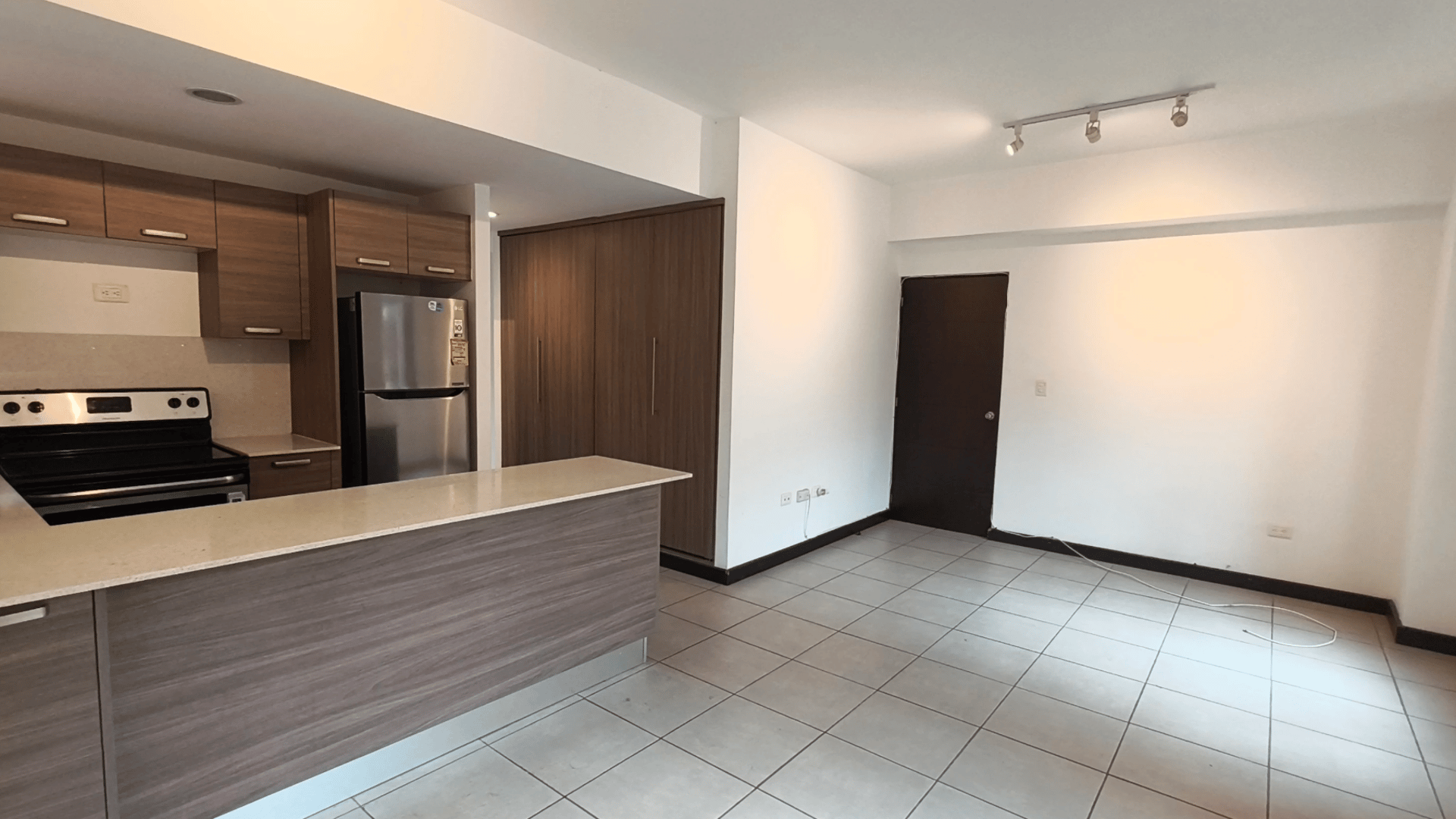 APARTAMENTO EN RENTA | HEXA CAÑADA, ZONA 16