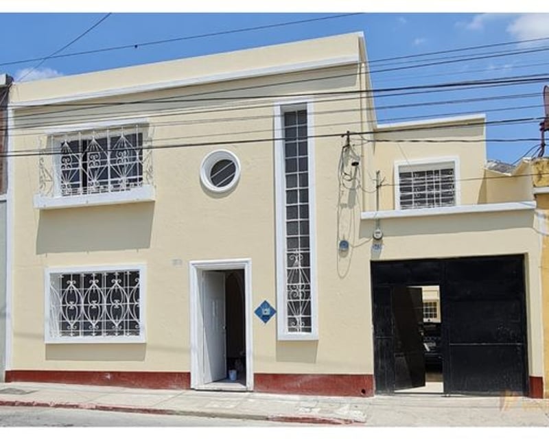 Casa de 4 habitaciones en alquiler, zona 1
