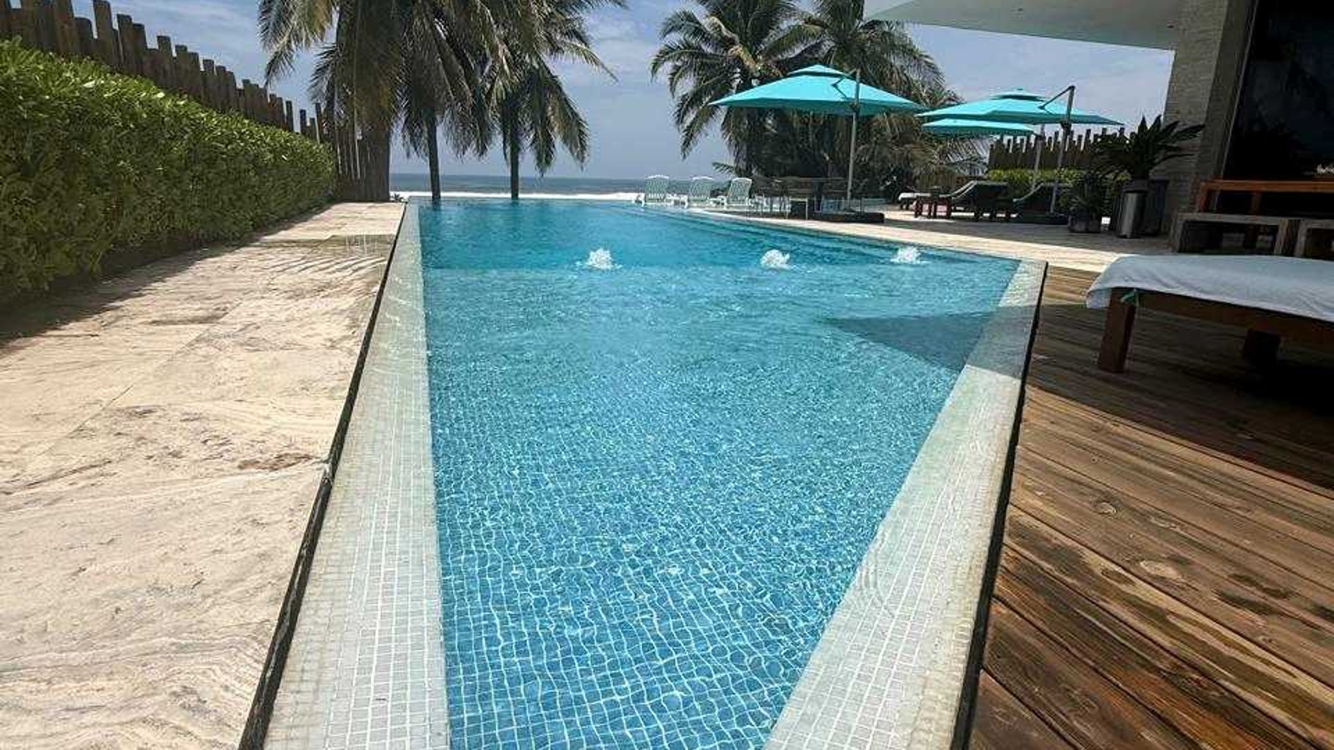 CASA EN JUAN GAVIOTA FRENTE AL MAR UBICACIÓN UNICA - Image 1