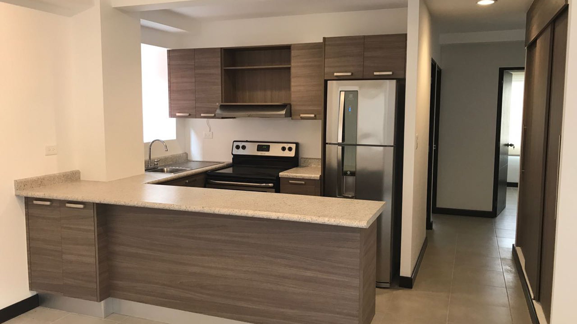 Apartamento 3 habitaciones en renta zona 16