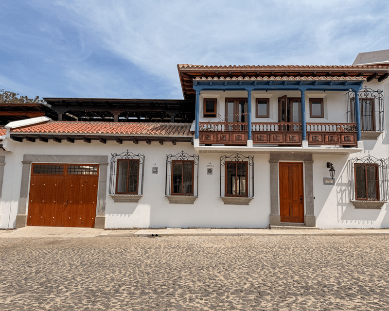 VENDO CASA A 20 MINUTOS DE ANTIGUA GUATEMALA 