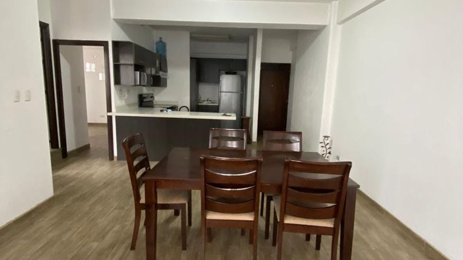 APARTAMENTO EN VENTA TOTALMENTE REMODELADO ZONA 14