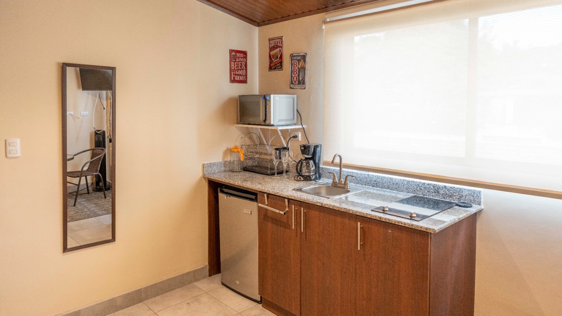 Apartamento amueblado en renta zona 15 / Vista Hermosa I - Image 1