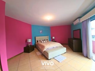 House for Sale 4 rooms, Ciudad San Cristóbal, Mixco, Guatemala - Q1,975,000- Q1,975,000 - Image 9