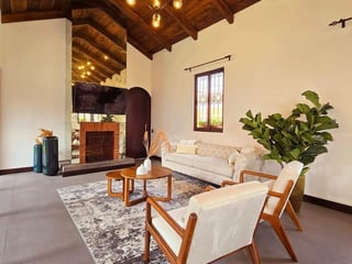 CASA EN VENTA EN ANTIGUA GUATEMALA - 2