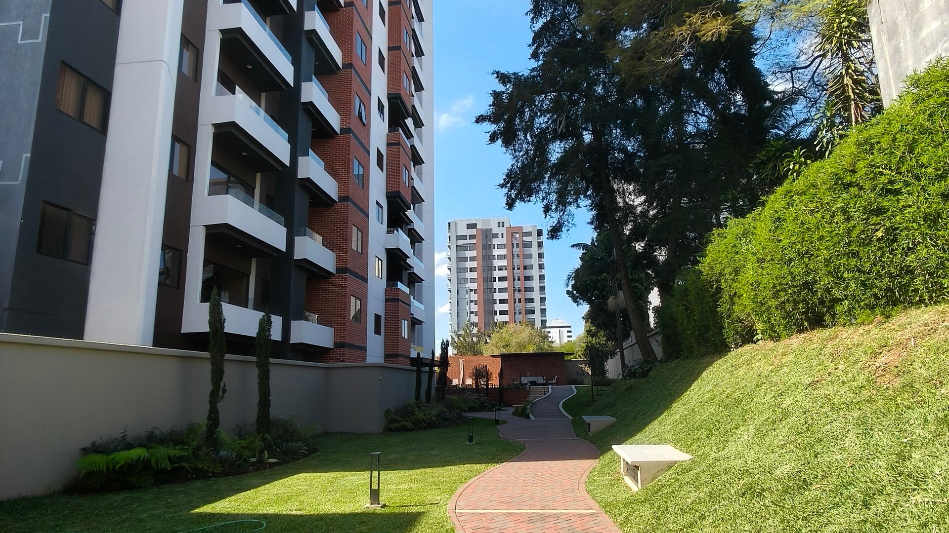 ALQUILER DE HERMOSO APARTAMENTO PARA ESTRENAR - ALENA, ZONA 15 - Miniatura 22