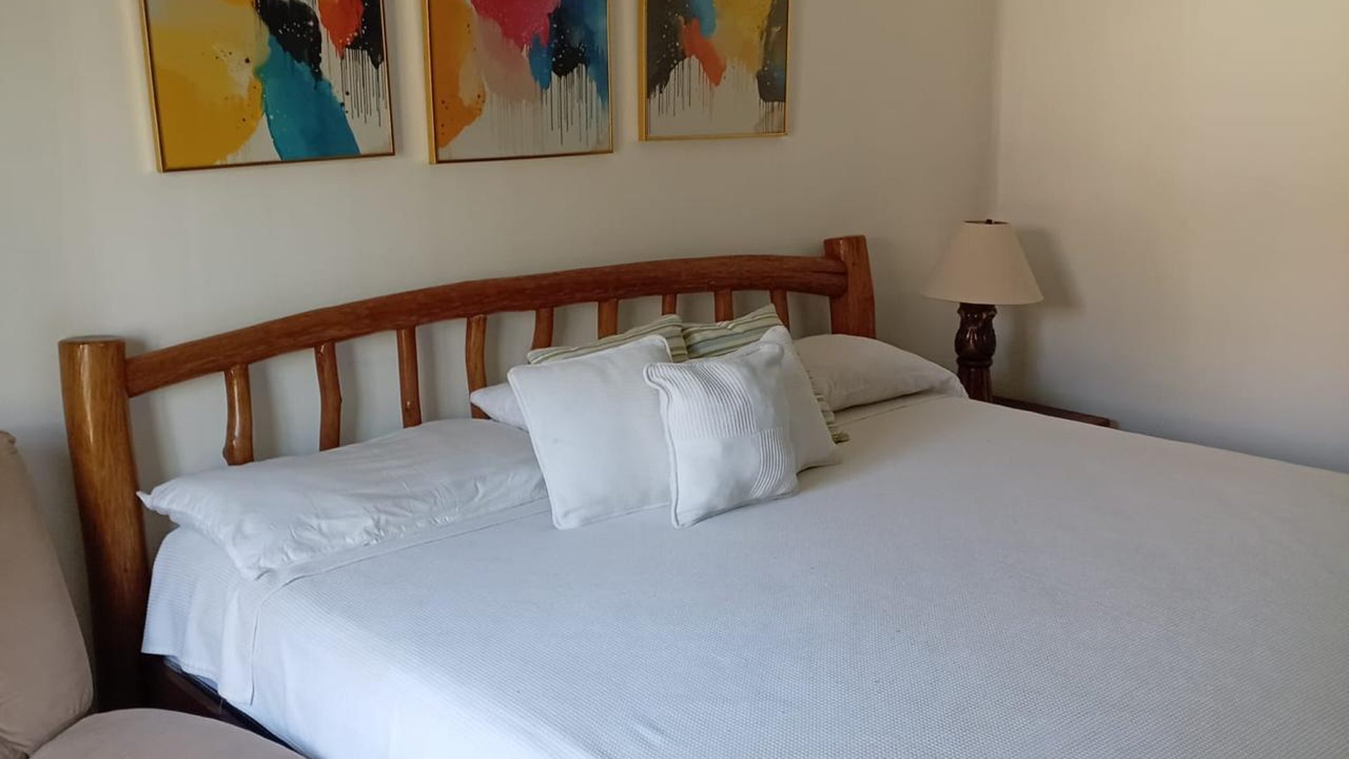 VENTA DE LINDA CASA AMUEBLADA - MARENA, CHULAMAR - Miniatura 19