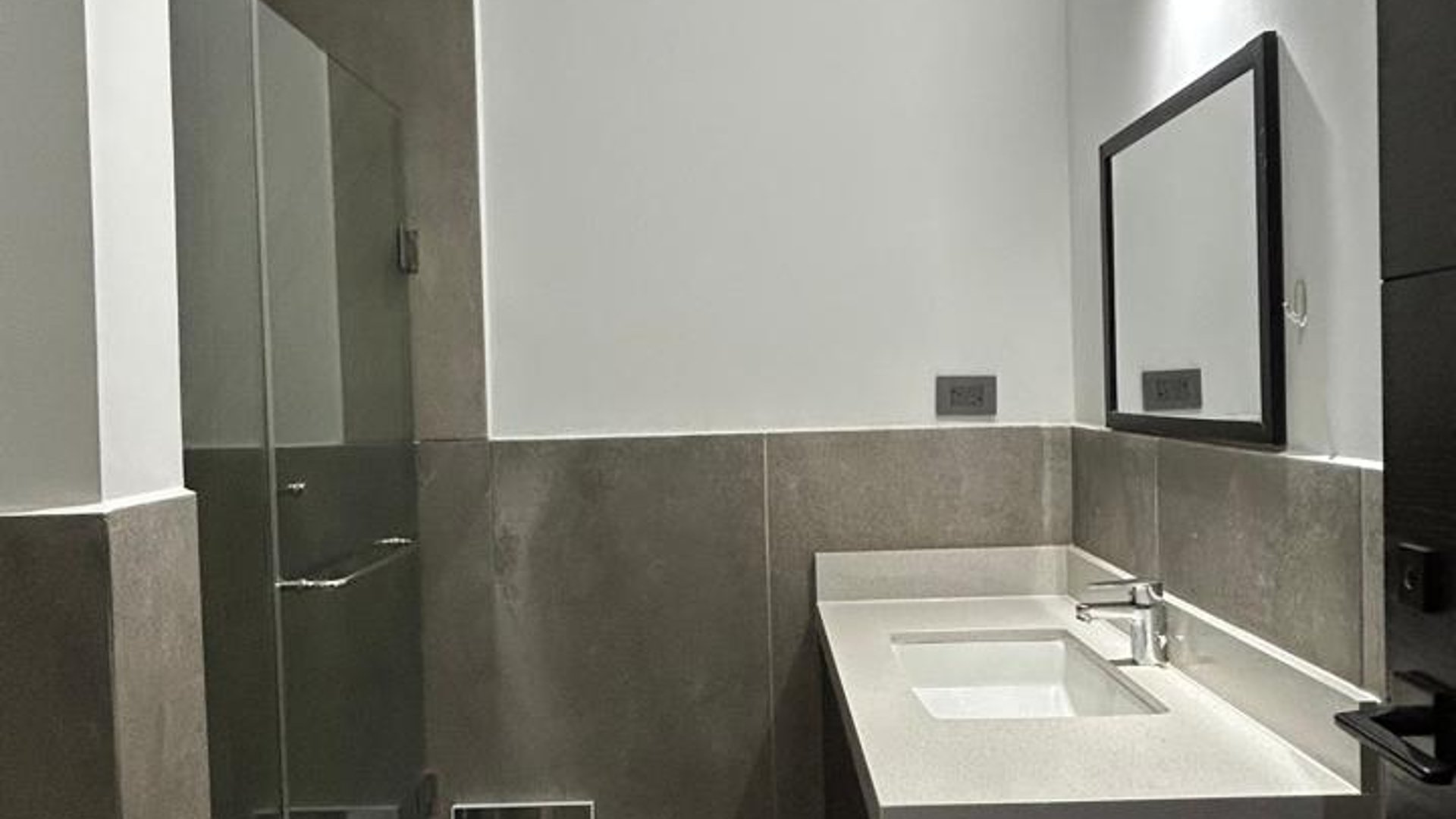 APARTAMENTO EN MAGNOLIAS DE CAYALA ZONA 16 - Miniatura 10