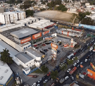 Unidades comerciales en VENTA dentro de Plaza en Zona 4 de Mixco