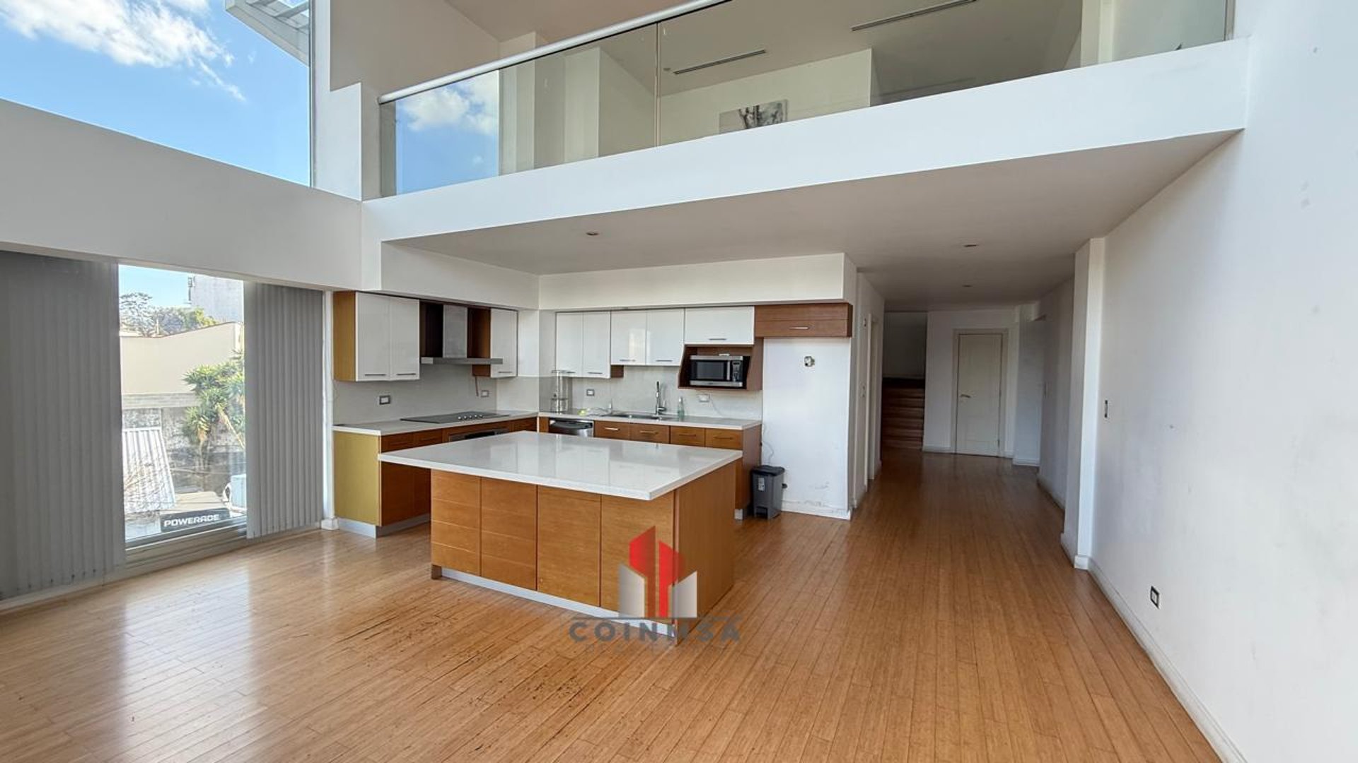 Apartamento en Renta zona 10 / Atrium - Image 1