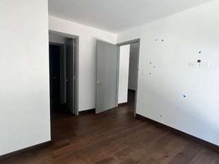 📍 APTO EN RENTA – 2 HAB + LÍNEA BLANCA | EDIFICIO ATARAH | ZONA 10 - 4