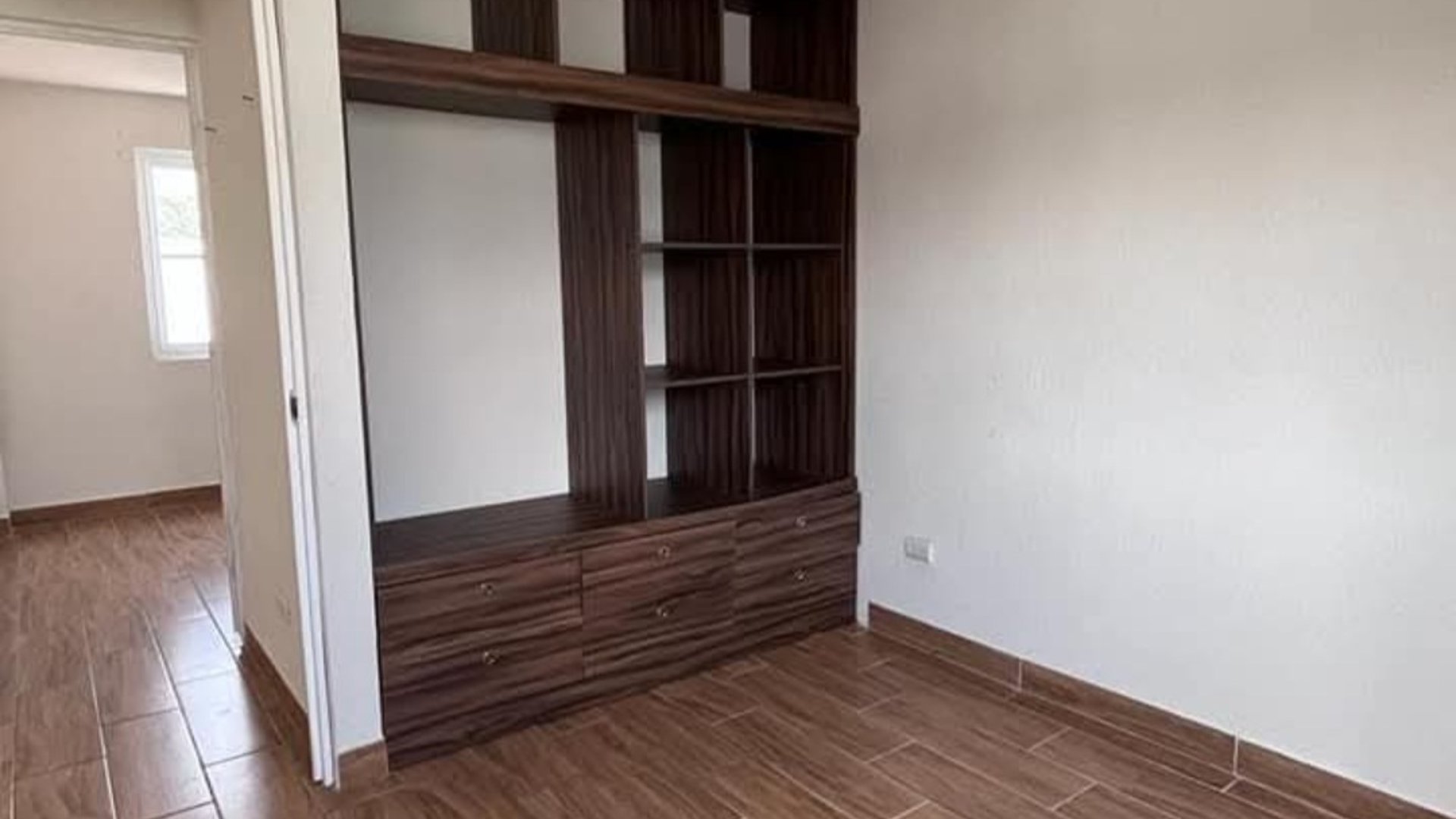 Vendo casa en Condominio Fuentes del Valle San Miguel Dueñas Sacatepéquez. - Miniatura 7
