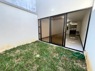 Hacienda Real, Zona 16. Casa en Venta - 2