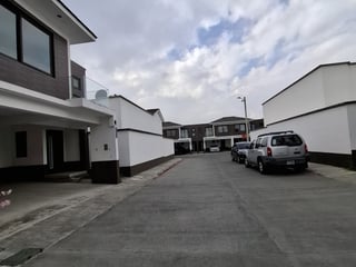 Casa en Venta dentro de Condominio en San Miguel Petapa - Image 6