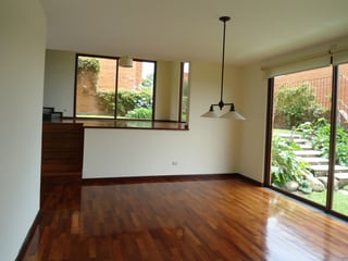 Residencia en condominio en venta Km. 16.5 Guatemala - 2