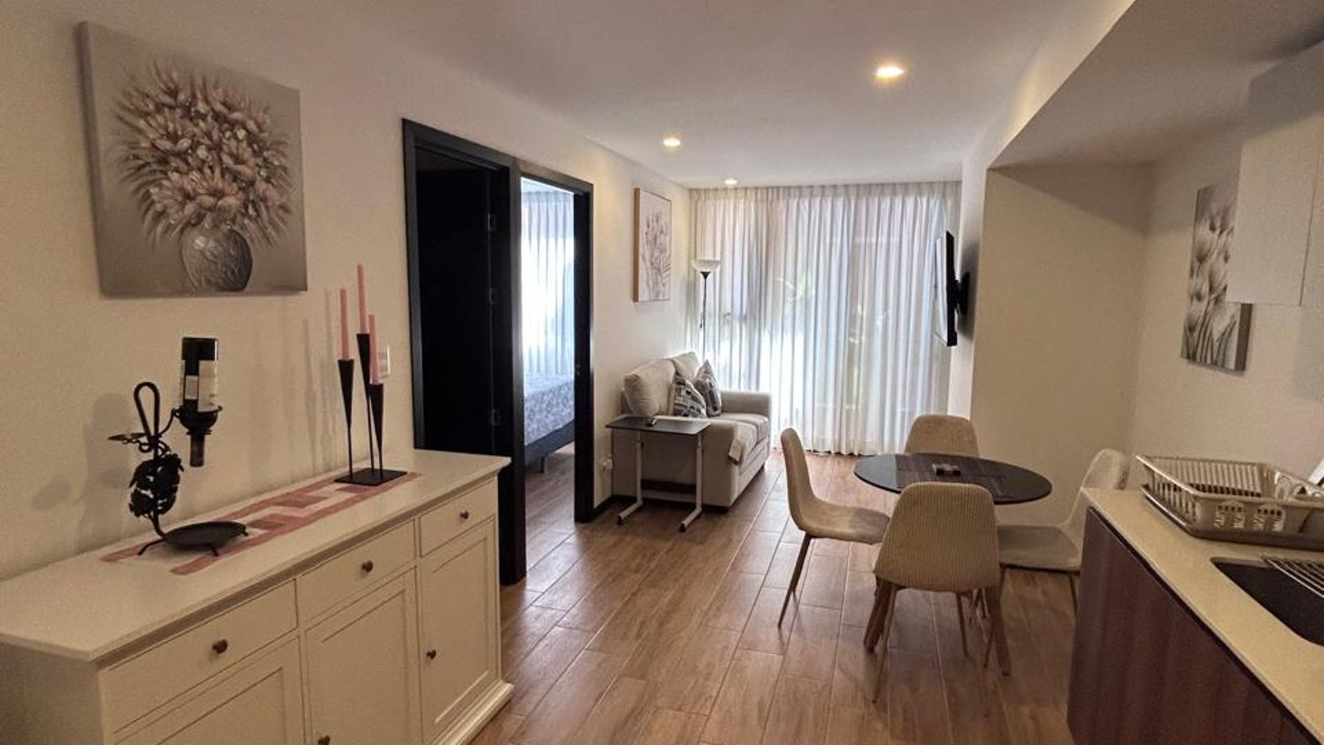 Apartamento en Alquiler Edificio Essenza, zona 13