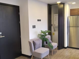 Apartamento en Alquiler  Amueblado Edificio Eon, zona 10 - Image 7