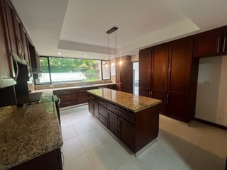 Amplio Apartamento en Renta o Venta – Altos de Torreliana - 2