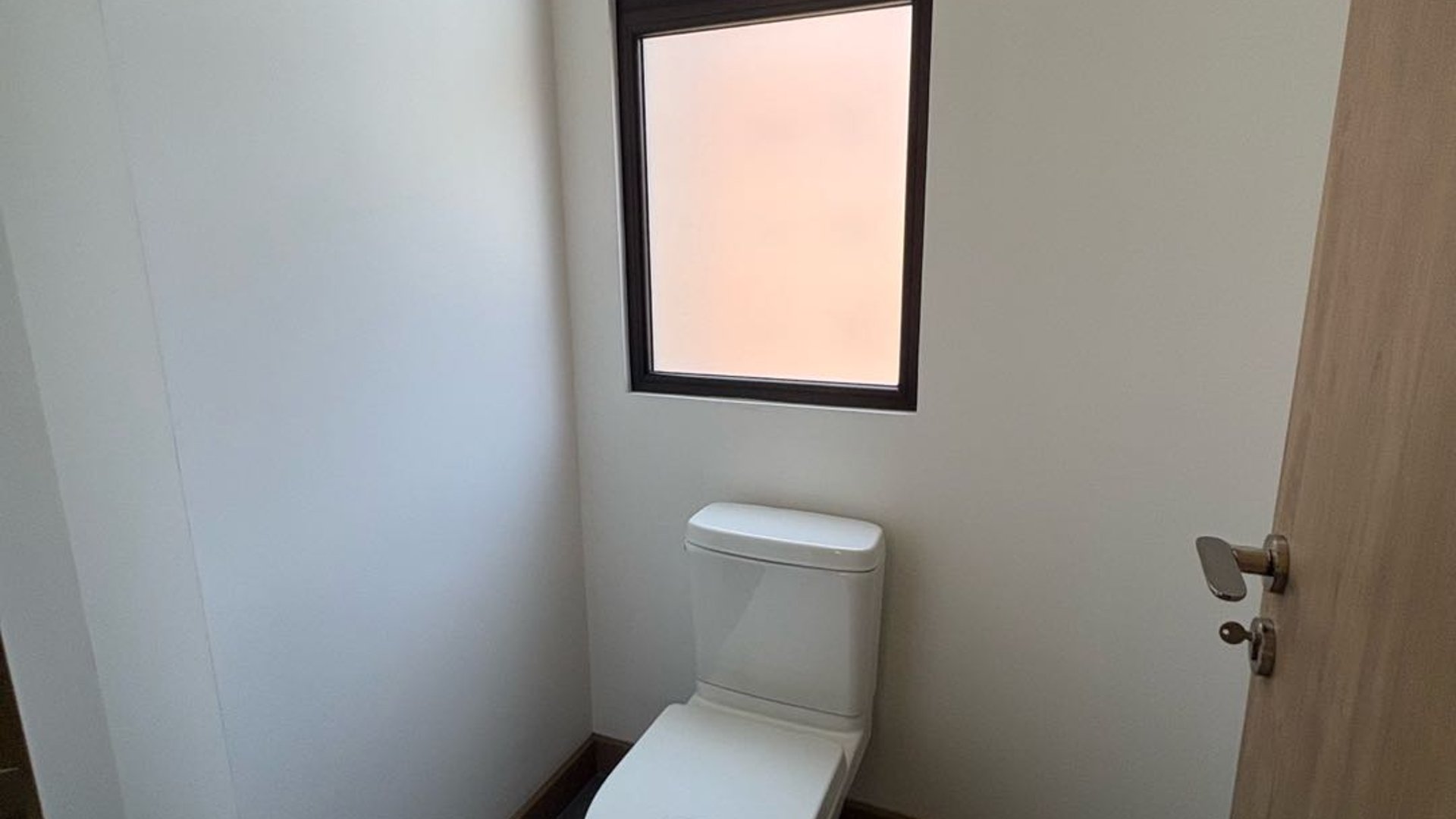Apartamento en Alquiler Edificio Torre Vertic, zona 14 - Miniatura 12