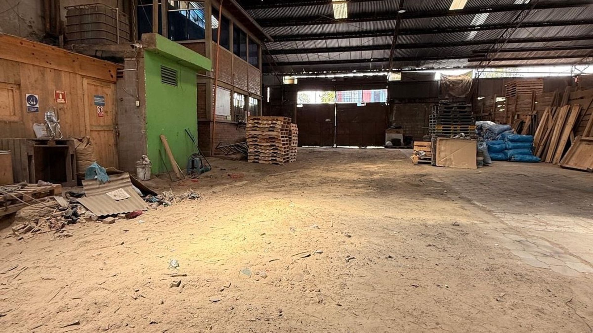 BODEGA EN VENTA – ZONA 1, CIUDAD DE GUATEMALA - Miniatura 4
