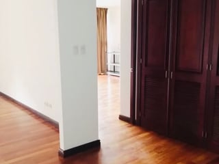 Vendo Apartamento en Zona 14 Edificio Residenza - 4