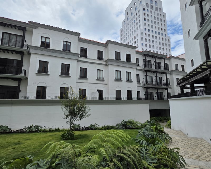Apartamento en Venta en Nogales de Cayala Z.16