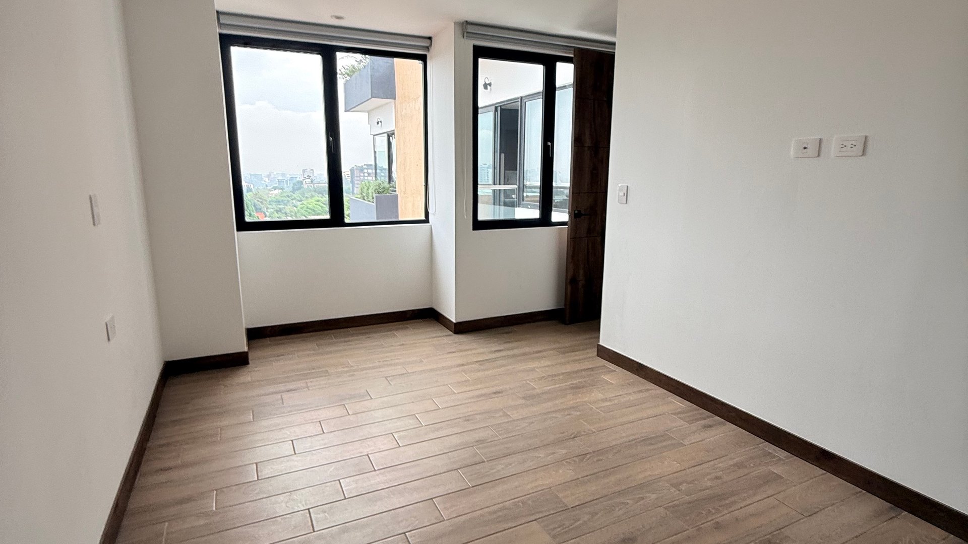 Hermoso apartamento en renta edificio boutique zona 15 - Miniatura 9