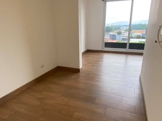 Apartamento en renta en Edificio Roque zona 2 - 2