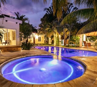 CASA DE PLAYA EN CONDOMINIO MARENA EN RENTA