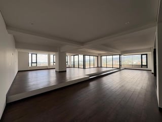 Penthouse en Venta – Edificio Milenia, Zona 10 - 4