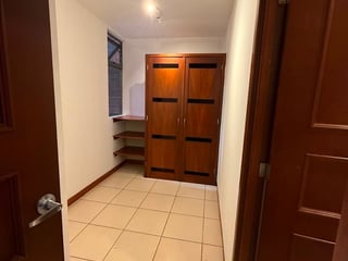 Venta de amplió apartamento en zona 14 Benevento La Villa - 5