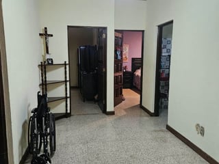 CASA CON TERRENO AMPLIO EN VENTA LAS CHARCAS ZONA 11 - 3