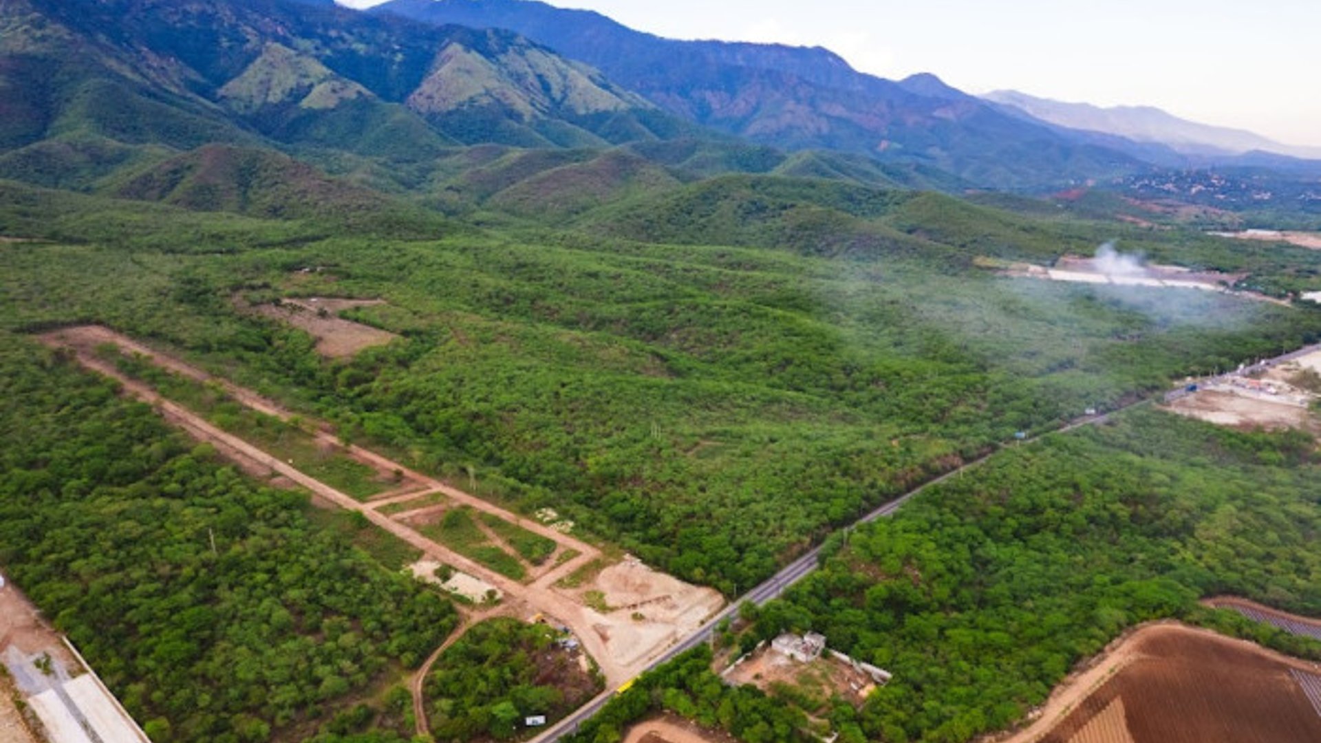 Terreno comercial en renta Río Hondo Zacapa sobre CA - Miniatura 2