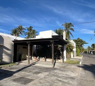 *Venta casa de Playa Condominio Alta Mar Carretera a Chulamar*