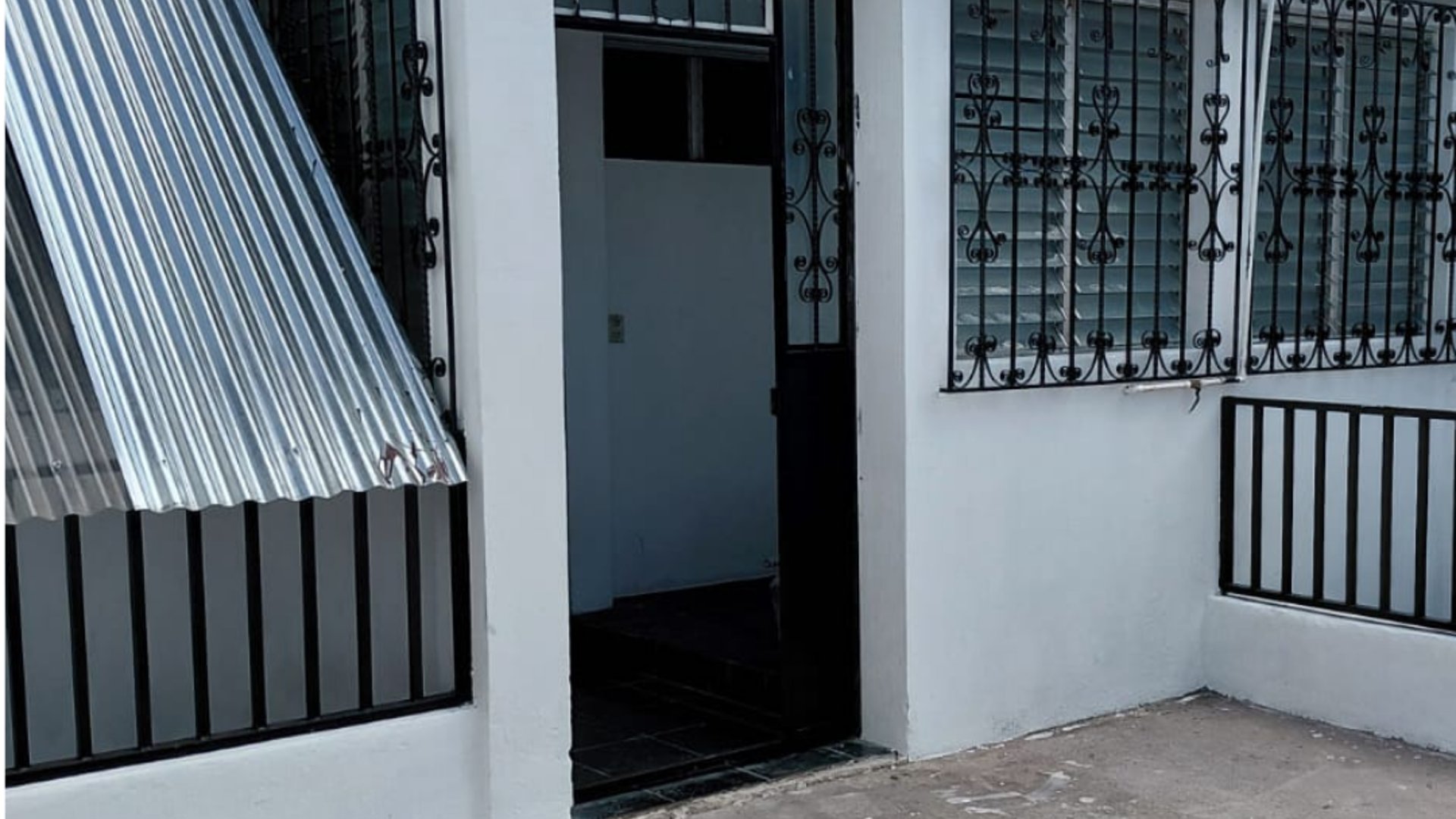 Vendo Casa en Colonia Colegio de Maestros  Zona 17 - Miniatura 2