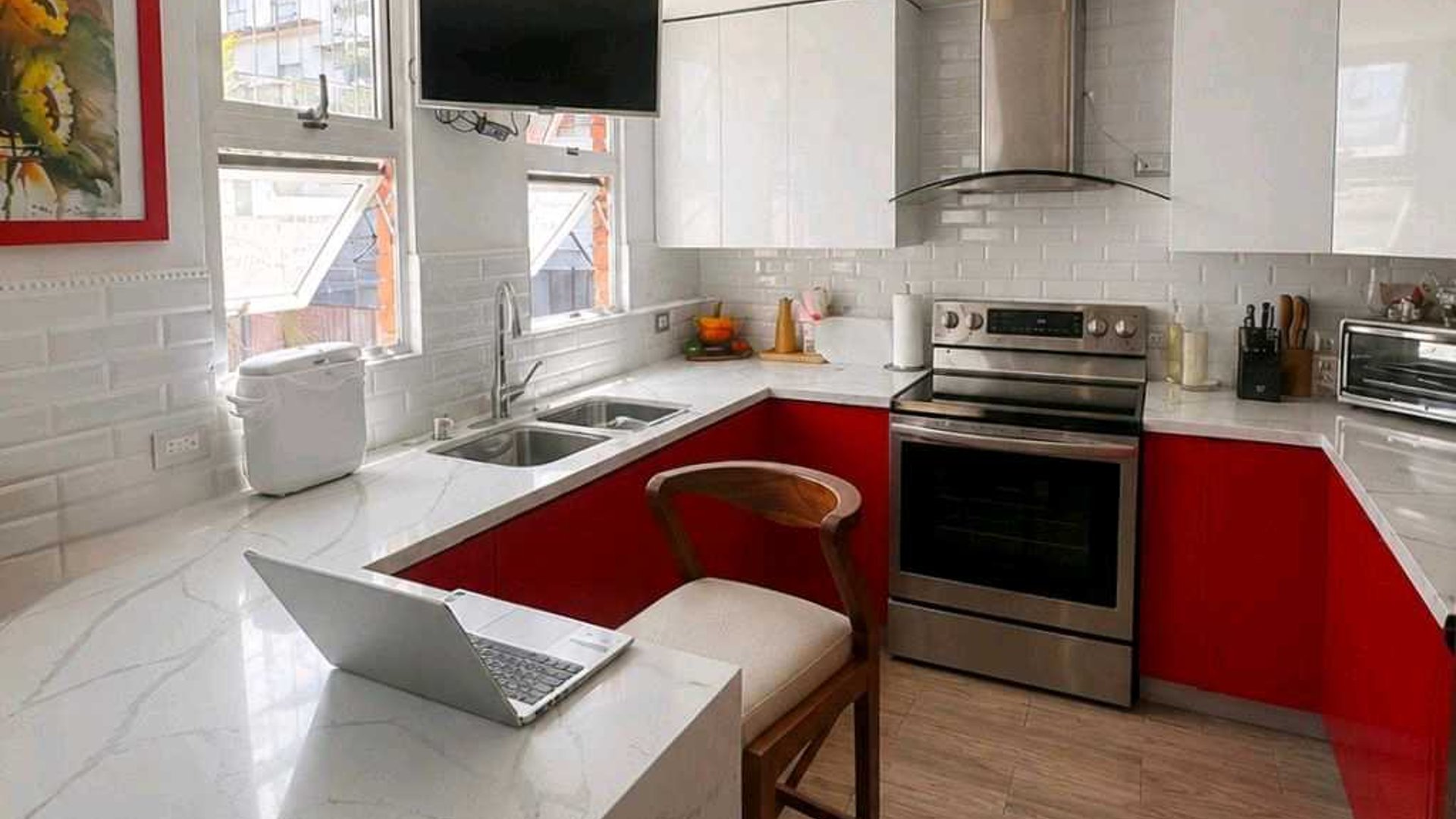 APARTAMENTO REMODELADO EN VENTA????Jardines de la Villa, Zona 10 - Image 1