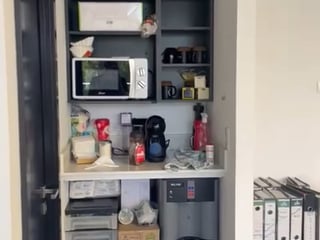 OFICINAS EN RENTA/VENTA EN EDIFICIO VASANTA ZONA 10 - Image 13