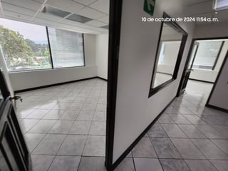 Renta de oficina con 2 baños en Zona 14 Ref-4922 - 3