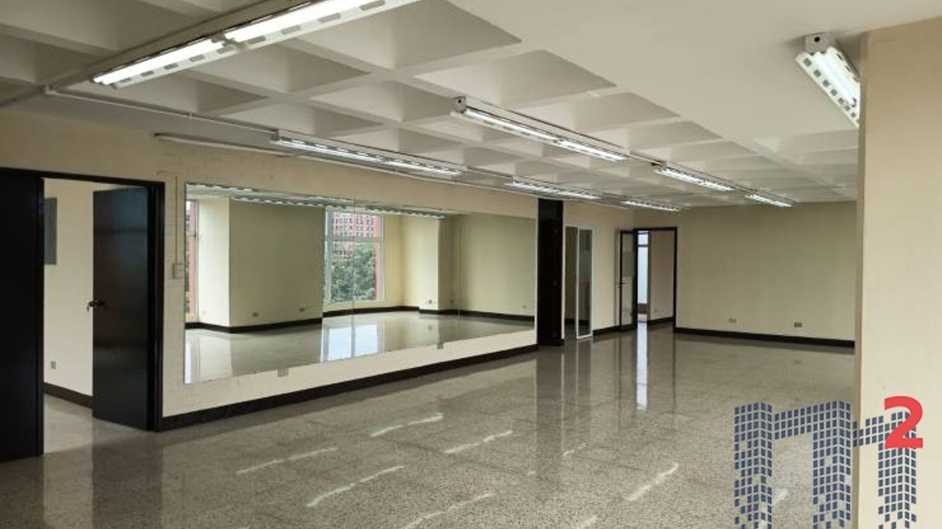 Oficina en Renta, Zona 09 (R10312) - Image 1