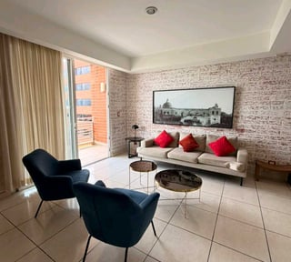 APARTAMENTO AMUEBLADO EN ALQUILER 📍Edificio Adriatika, Zona 14