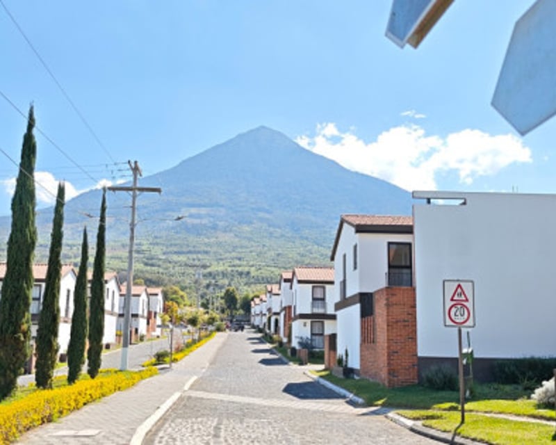 Casa en Condominio Residencial a 1.5 km de Ciudad Vieja