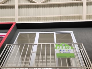 Ideal para Apartamento, Oficina o Bodeguita en Renta - 2