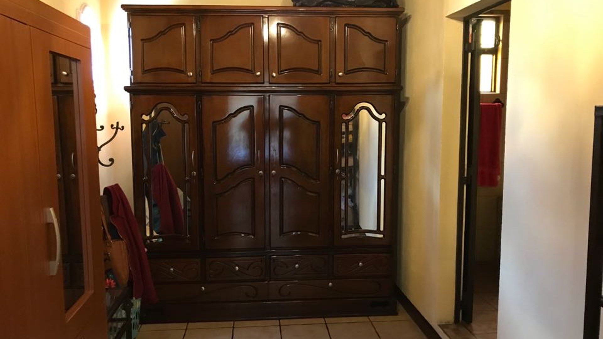Casa GRANDE en Venta en Jocotenango, Sacatepéquez; Guatemala - Miniatura 12