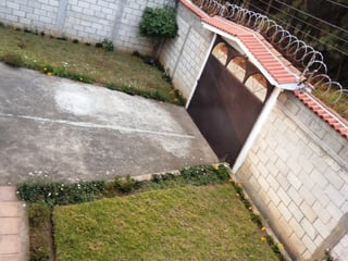 Casa amplia Venta y Renta en San Lucas Sacatepéquez - 4