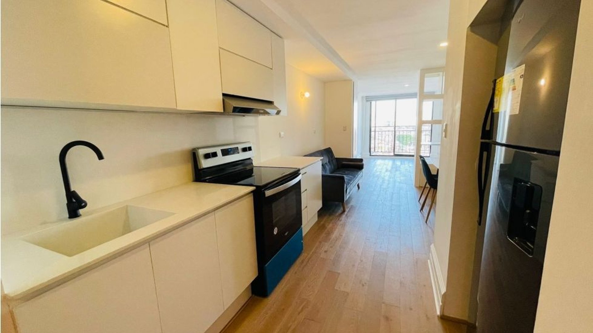 Alquiler de apartamento para estrenar semi-amueblado en zona 05