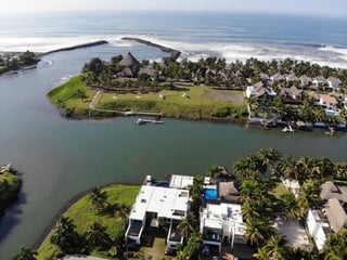 MARINA DEL SUR / Terreno en venta frente a la playa - Image 4